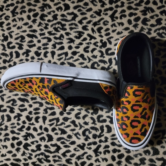 Vans, Multicolor Leopard Slipons, 7.5 Womens - Picture 2 of 3